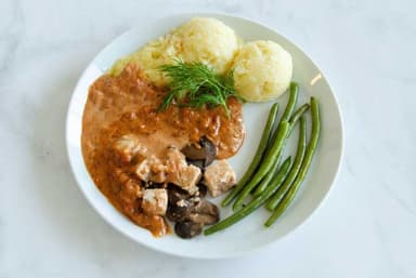 5. Specialkost Proteinreducerad - Fiskgratäng med champinjoner, potatismos och haricots verts*