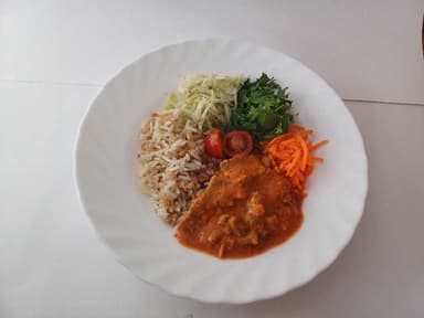 Kebabgryta med bulgur & måltidstillbehör