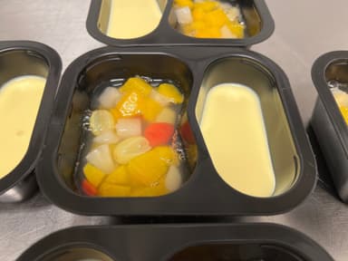 Fruktcoctail Vaniljesaus