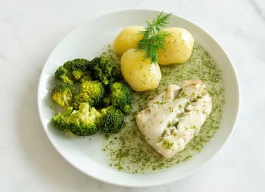 5. Specialkost MCT - Rimmad kolja med potatis, örtbuljongsås och broccoli*