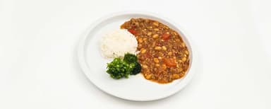 Indonesisk färsgryta med paprika, ingefära och curry, potatismos, broccoli. Aprikossmoothie 