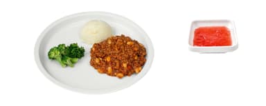  Chili con carne, potatismos, broccoli, kvargklick. Bärkräm