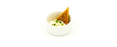 Krämig äggsallad med rågbröd