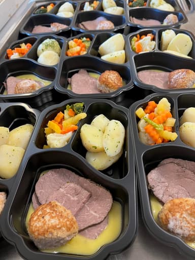 Kalkun Kjøttkake Potet Bernaisesaus Herregårdsblanding