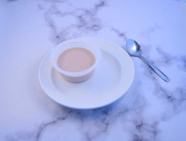 65. Pannacotta med hallon och citron