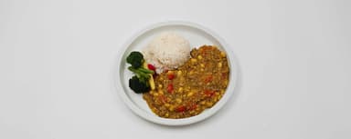 Indonesisk färsgryta med paprika, ingefära och curry, jasminris, vaxbönblandning. Hallonsmoothie