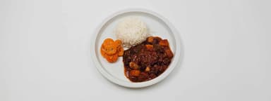 Mustig bönchili med kakao, tomat, spiskummin och oregano, jasminris, morötter med persilja, Aprikossmoothie