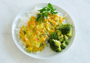 2. Specialkost PKU - Loprofinris med morotssås och broccoli*
