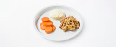 Korvgryta med äpple och curry, potatismos, morötter, Nyponsoppa med grädde