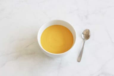 66. Mangosoppa med kokosmjölk och ananas