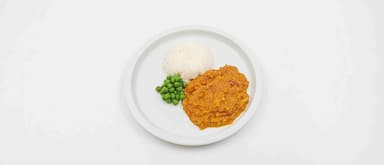 Grönsaksgryta med linser och kokosgrädde, jasminris, ärter. Jordgubbsmousse