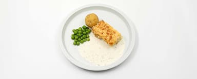 Fiskpudding, dillsås, potatis, ärter, Bärkräm