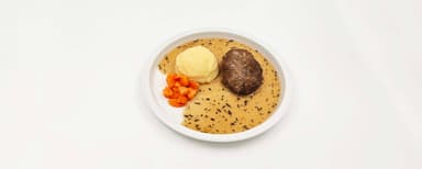 Dijonfärsbiff, timjansky, potatismos, morötter. Fruktsallad