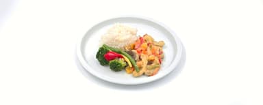 Kycklinggryta med kokos och curry, jasminris, vaxbönblandning. Nyponsoppa med grädde