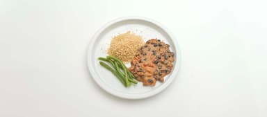 Mexikansk böngryta med paprika, couscous, glacerade haricot verts. Aprikossmoothie