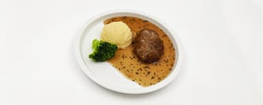 Dijonfärsbiff, timjansky, potatismos, morötter. Äpplepaj, vaniljsås