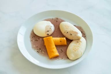 Kycklingtimbal med rödvinssås, ristimbal och morotstimbal