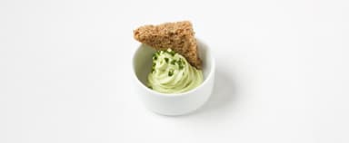 Avokadomousse med bröd