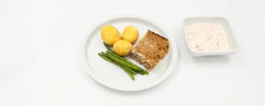 Ugnsfärs, morotstzaziki, potatis, glacerade haricot verts. Jordgubbssmoothie