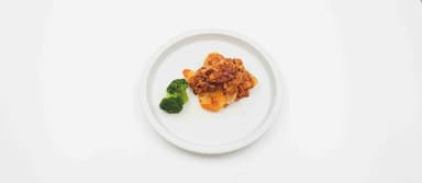 Potatis- och köttfärsgratäng, broccoli. Aprikossmoothie