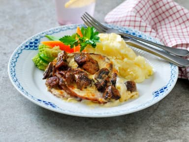 Svampgratinerad kassler med potatis